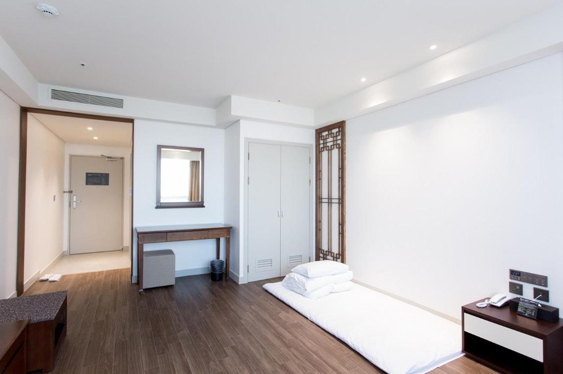 Interburgo Hotel Wonju Zewnętrze zdjęcie